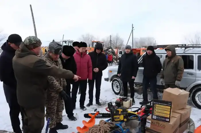 Нариман Торегалиев проверяет подготовку к весеннему паводку в Таскалинском районе Павлодаре