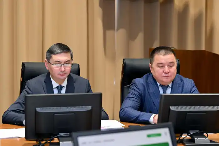 Аким области встретился с представителями АО «Транстелеком» (6)