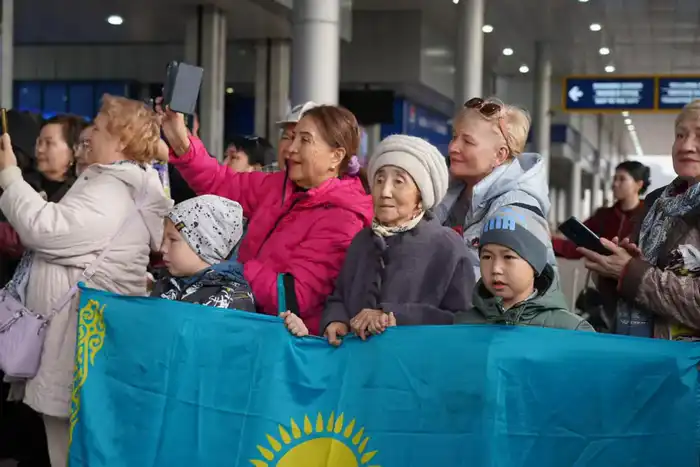 Туристический поезд Jibek Joly соединит Казахстан Узбекистан Таджикистан в 2026 году Павлодаре