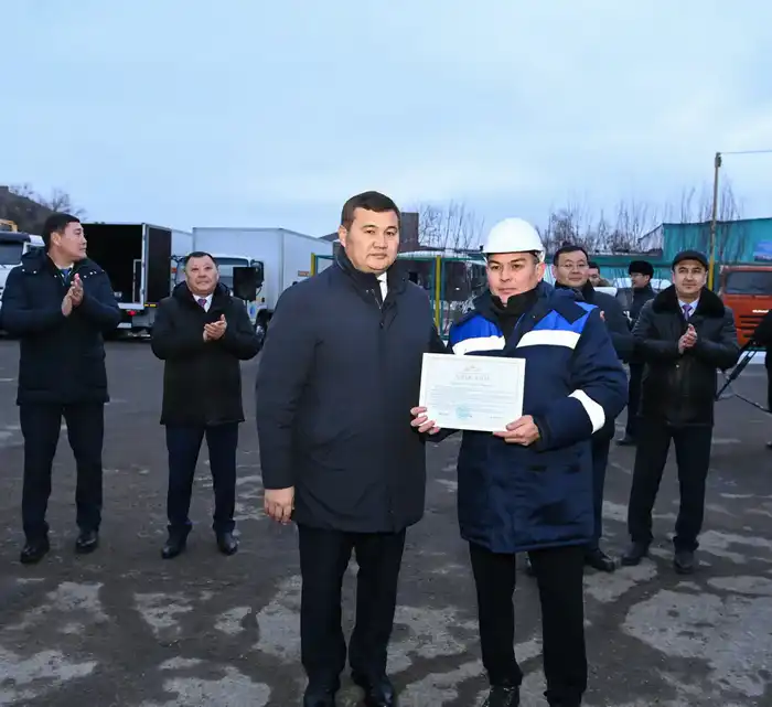 Глава региона поздравил работников коммунальной сферы (8)