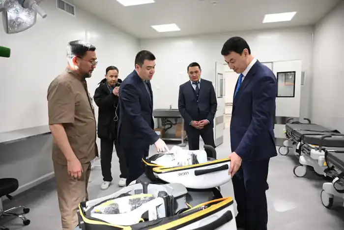 Дархан Сатыбалды ознакомился с ходом модернизации медицинских учреждений Алматы (6)