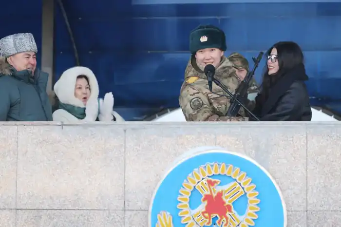 Сюрприз на присяге: предложение руки и сердца! Павлодаре