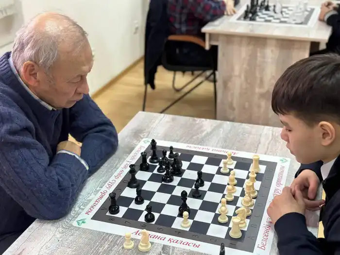 Шахматы: пенсионеры против школьников — кто победит? Павлодаре
