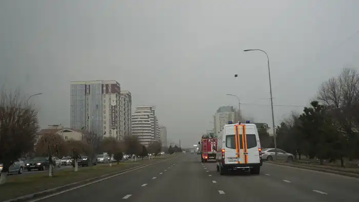 Казахстан: Водители уступают дорогу спецтранспорту? Павлодаре