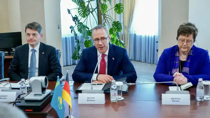 Казахстан и Германия подтвердили курс на углубление торгово-инвестиционного партнерства (2)