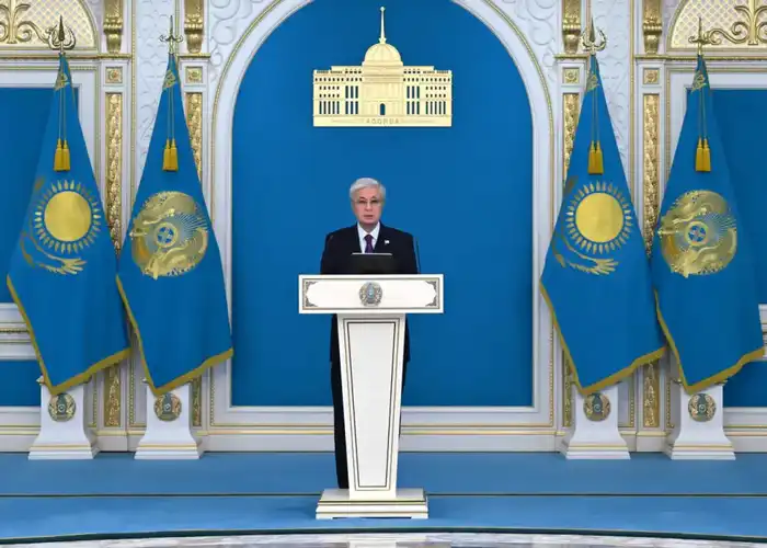 Президент вручил Государственный флаг знаменосцам олимпийской и паралимпийской команд Казахстана (3)