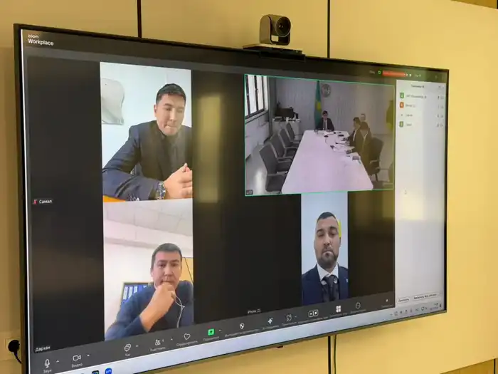 Куандык Кажкенов обсудил вопросы поддержки товаропроизводителей и жилищного обеспечения Павлодаре