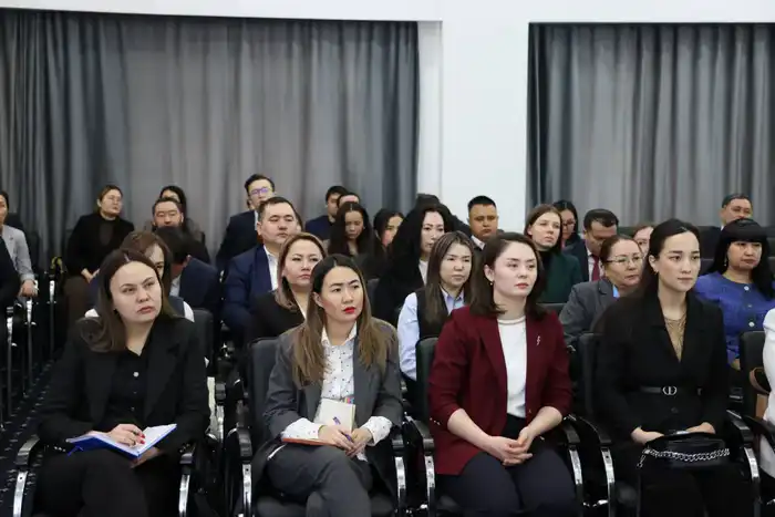 Магистранты Академии правосудия при Высшем Судебном Совете приняли участие в выездной лекции, проведённой в Кассационном суде по гражданским делам (9)