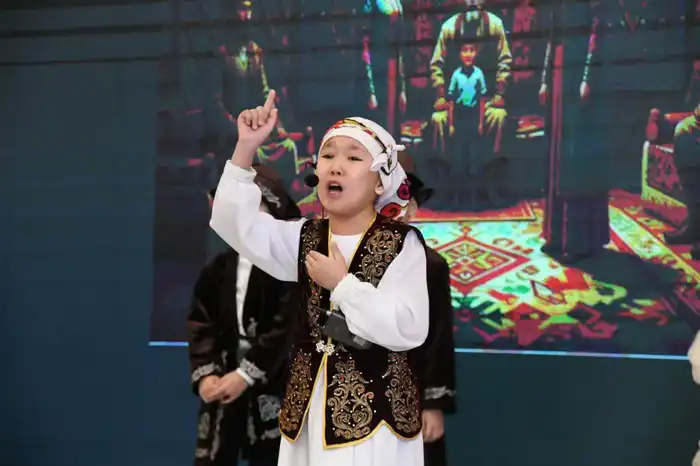 «Закон и порядок»: как не попасть в ловушку мошенников и что делать при ЧС, рассказали столичным школьникам (3)