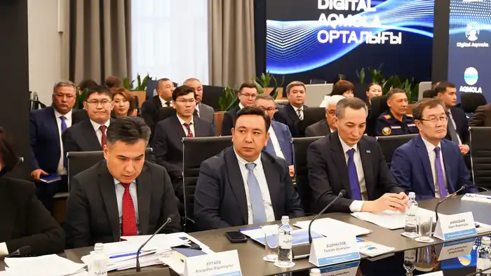 В Акмолинской области обсуждают пути решения социальных проблем в сфере образования и здравоохранения Павлодаре