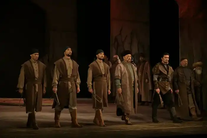 В Алматы прошел юбилейный показ спектакля «Еңлік – Кебек» (2)