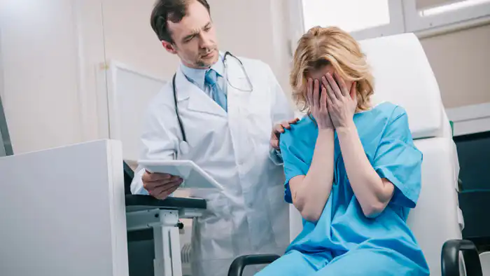 Казахстанцы недовольны качеством медуслуг: проблемы с госпитализацией в 2025 году Павлодаре