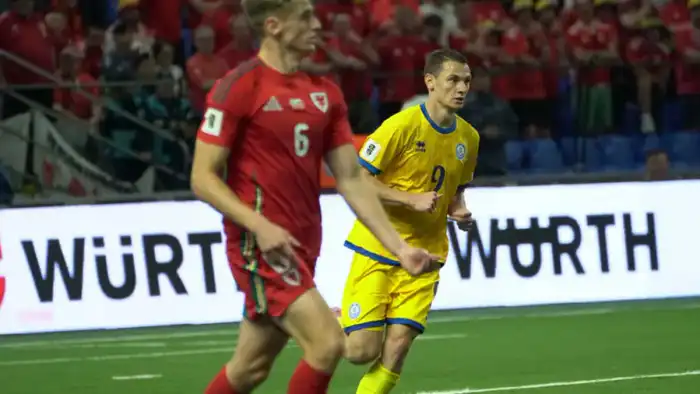 Казахстанский вингер Ислам Чесноков подписал контракт с шотландским клубом 'Хартс' Павлодаре