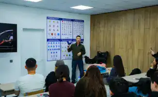 Повышение безопасности детей на дорогах: результаты встречи для будущих водителей в Астане