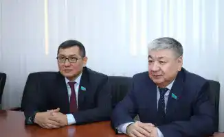 Аким Мангистауской области Нурдаулет Килыбай обсудил с сенаторами ключевые проекты региона