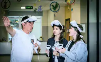 Развитие STEM и робототехники в «Келешек мектептері»: международные достижения учащихся