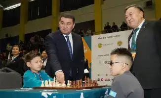 Чемпионат Казахстана по шахматам среди юниоров в Туркестане 1052 участника