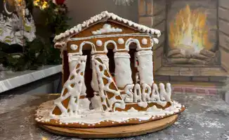 Пряничный домик из Сарани стал символом новогоднего объединения сообщества