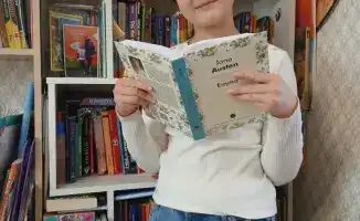 11-летняя школьница из Астаны прочитала 853 книги на четырех языках, став лидером среди своих сверстников