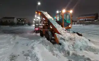 Уборка снега в Астане привлечением 1600 единиц техники