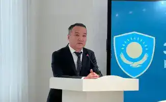 Обсуждение борьбы с правонарушениями: формирование уважения к закону у молодежи на круглом столе в университете «Туран-Астана»