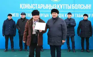 Ключи от квартир в микрорайоне Шугыла для социально уязвимых семей в Шиели