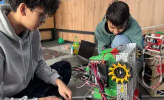 Актобе: школьники установили рекорд в робототехнике