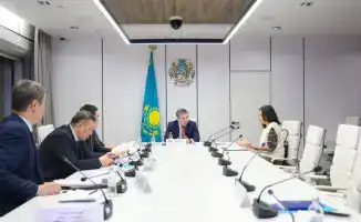 Министр Ерсайын Нагаспаев провёл приём граждан по вопросам жилья и лизинга автобусов