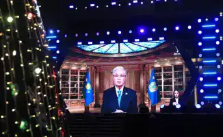 Актобе отпраздновал Новый год с масштабным празднованием и культурными мероприятиями на главной площади