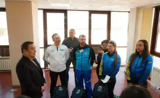 Глава Акмолинской области встретился с лыжницами, готовящимися к зимним Олимпийским играм в Италии