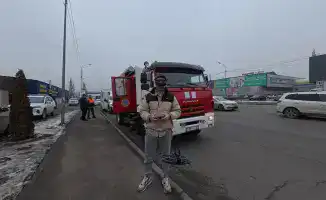 Реакция водителей на спецтранспорт в Алматы: анализ эксперимента МЧС Казахстана и его потенциальные последствия для безопасности на дорогах