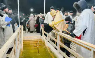 Зимняя сказка: погружение в крещенские купания!