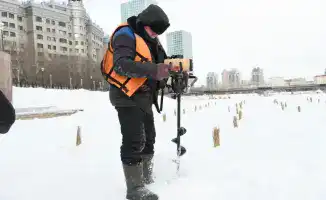 Жизнь в воде: аэрация реки Есиль дарит надежду рыбам в зимнюю стужу