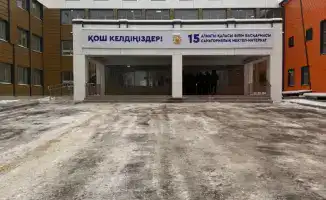 Строительство социальных объектов в Наурызбайском районе: Заместитель акима Алматы на страже здоровья и безопасности горожан