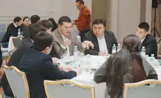 Обсуждение механизмов управления отходами на стратегической сессии с участием госорганов и предприятий