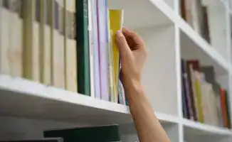 В селе Тогызбулак открыли новую библиотеку в честь 130-летия Капеса Байгабыла