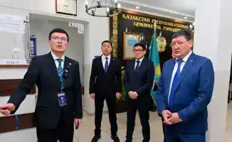 Аким области Берик Уали проверил условия обучения в лицее "Білім-Инновация" в Семее