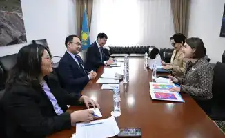 В Астане Ержан Ашикбаев встретился с Джерен Гюрес для обсуждения гендерного равенства и расширения прав женщин