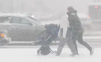 Штормовое предупреждение в Казахстане: как погодные условия влияют на повседневную жизнь граждан