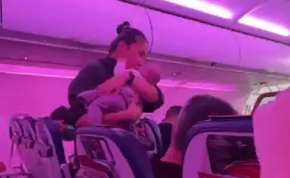 Извинения матери за плач ребенка на рейсе Алматы – Костанай вызвали бурные обсуждения среди казахстанцев