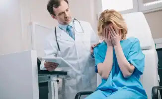 Казахстанцы недовольны качеством медуслуг: проблемы с госпитализацией в 2025 году