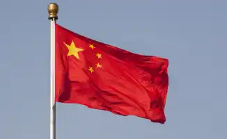 Китайский дракон призывает орла к миру: Пекин требует от США уважения к суверенитету Венесуэлы