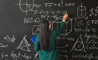 Министр просвещения о позиции ведомства по объединению школьных предметов естественно-математического цикла