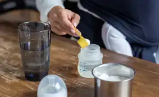 Danone отзывает детские смеси: токсин в банке?