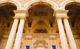 Политический кризис в Чехии: оппозиция объединяется для отставки спикера из-за высказываний об Украине