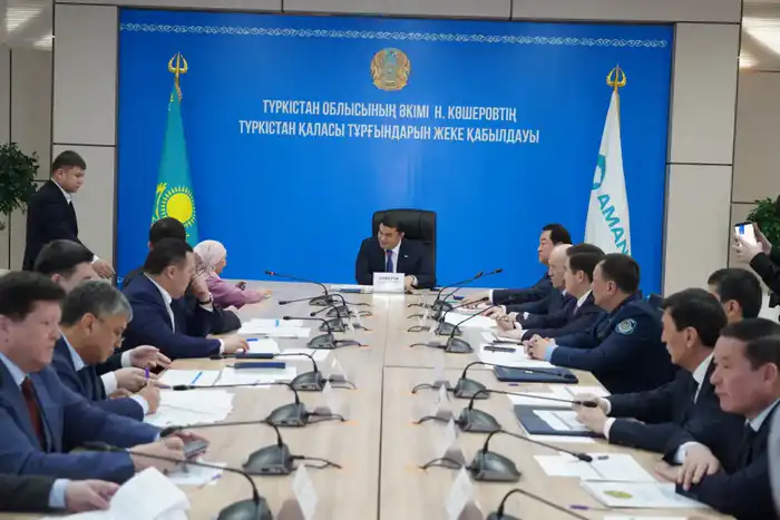 Голос народа: 7 часов диалога между акимом и жителями Туркестанской области Павлодаре