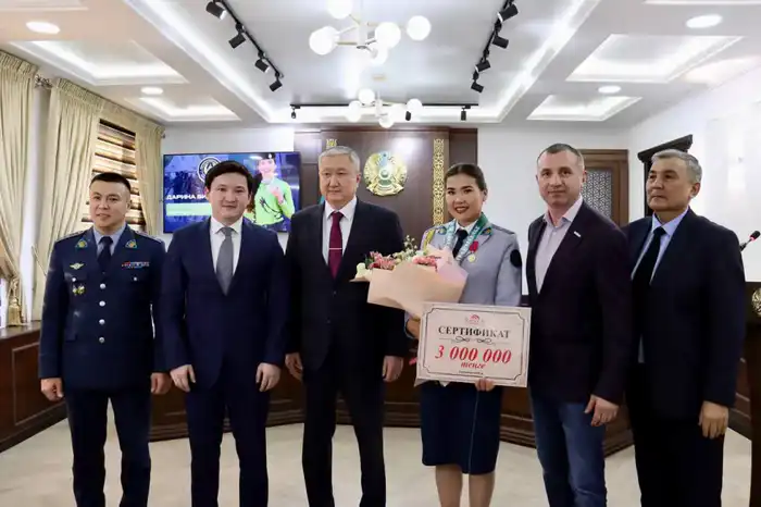 Казахстанская команда SWAT: как Дарина Билденова блистала! Павлодаре