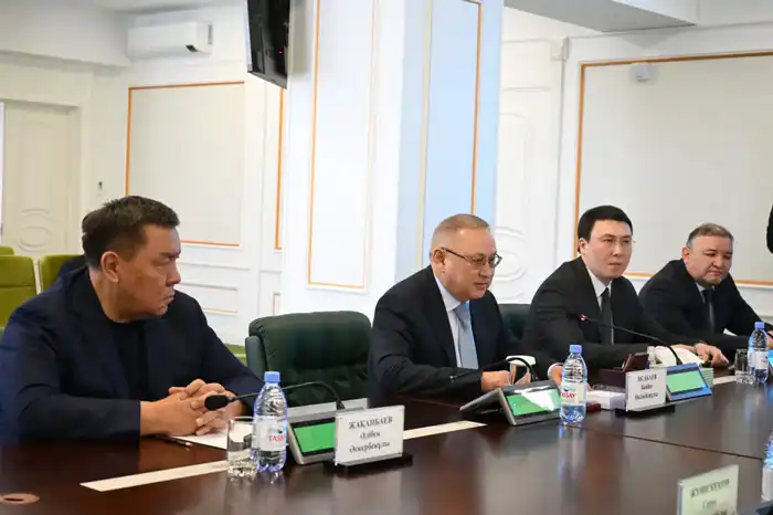 В Жетысу обсуждаются меры по улучшению безопасности и оперативности реагирования службы ЧС Павлодаре