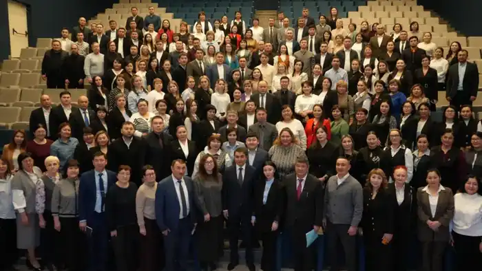 Формирование кадрового резерва в образовании: проект 'Болашақ басшы' в Карагандинской области Павлодаре