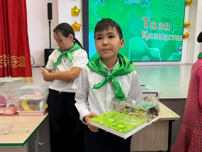 Школьники Астаны участвуют в экологическом мероприятии, направленном на воспитание ответственности к природе Павлодаре